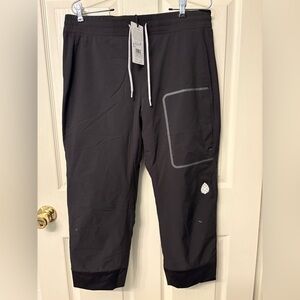 NWT Women's Stio Fernos Insulated Knicker Drawstring - Black - Large - $199